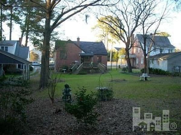 Building Photo - 2116 Market St