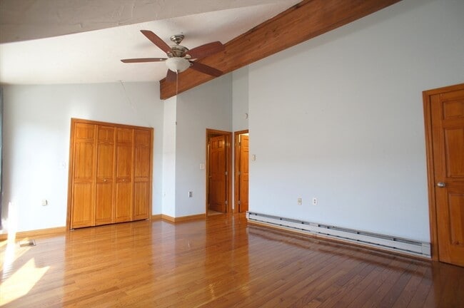 Building Photo - 152 Quincy Shore Dr