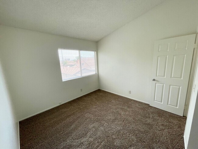 Building Photo - 23461 Challis Ct
