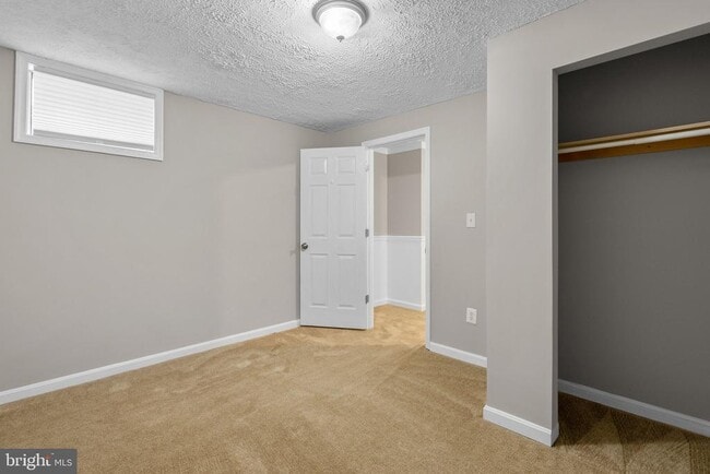 Building Photo - 20303 Marketree Pl