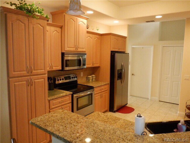 Building Photo - 315 E Dusty Ct