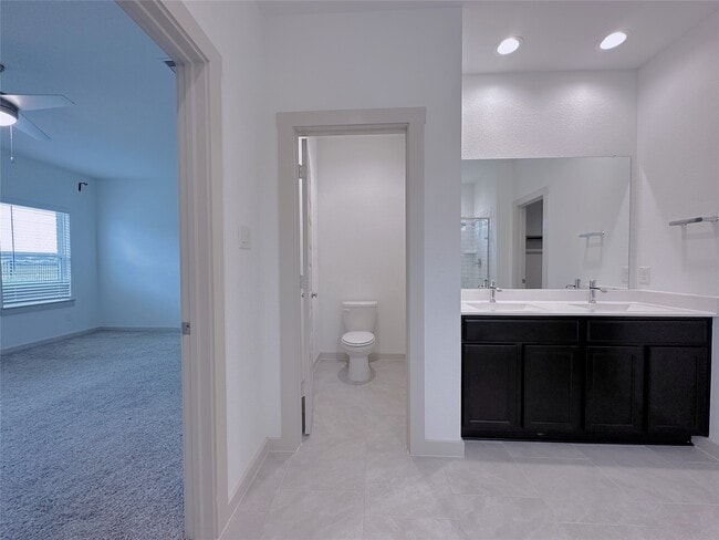 Building Photo - 29402 Ella Larchmont Ct