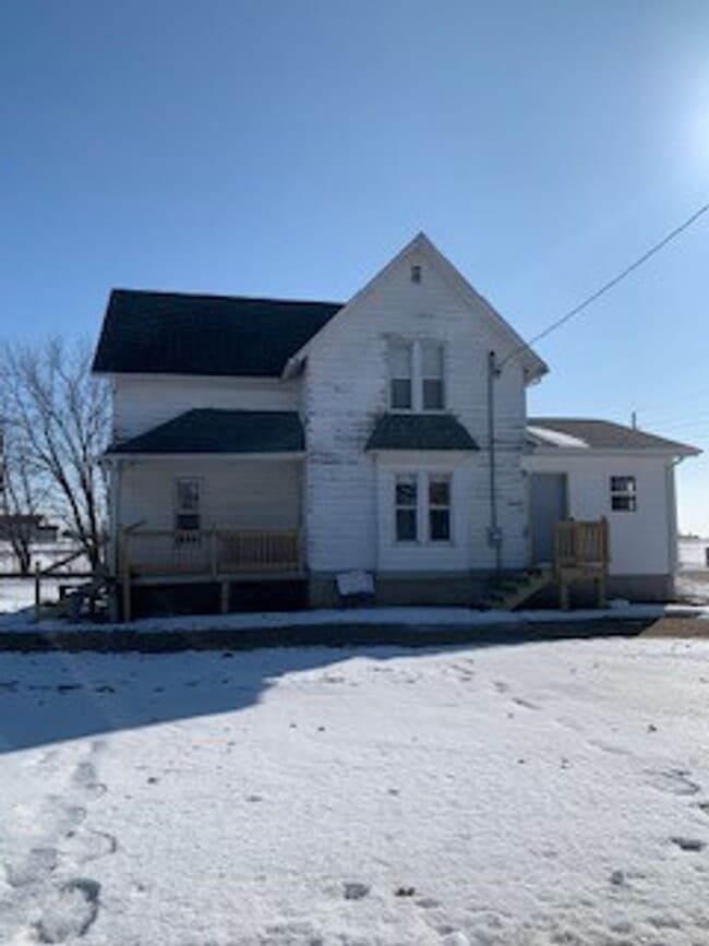 Primary Photo - FIVE BR, 2 BA HOUSE in Jesup