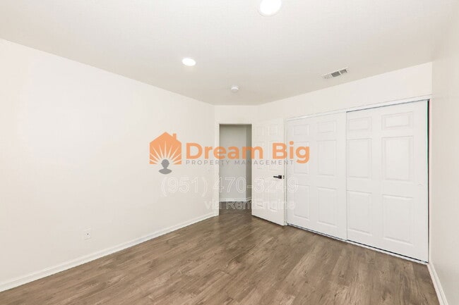 Building Photo - 2712 Toumey Ln