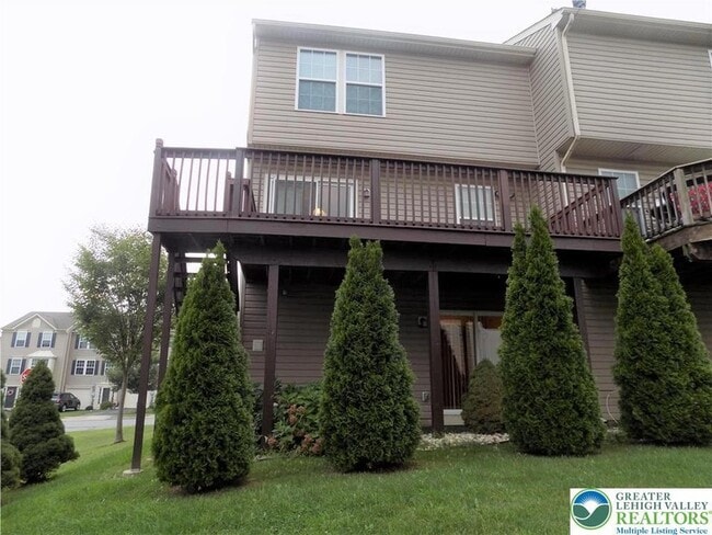 Building Photo - 1145 Sparrow Way