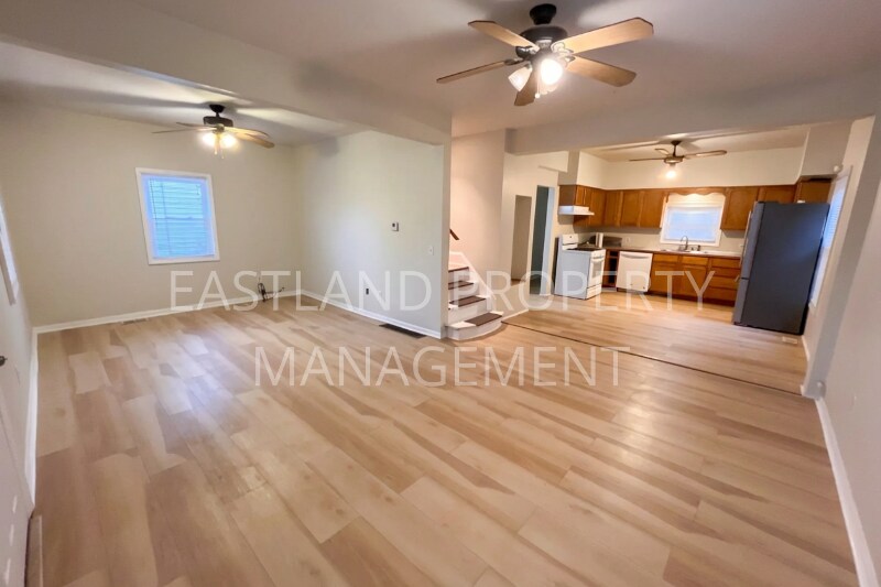 Building Photo - 1966 Burr St