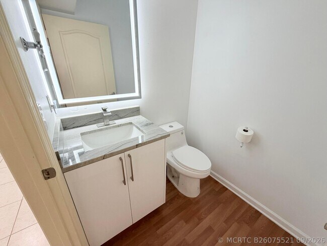 Building Photo - 5738 NW 48th Ave