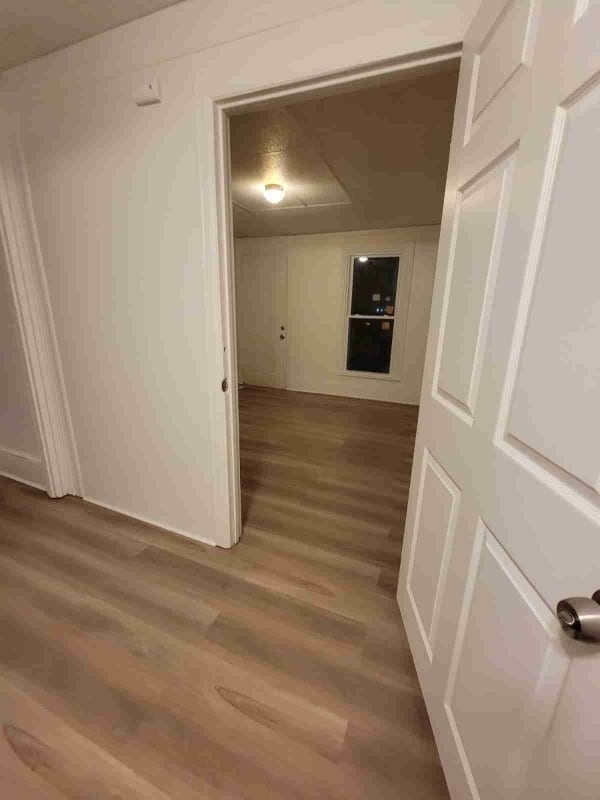 Building Photo - 324 S 4th St