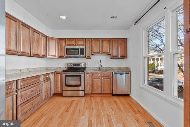 Building Photo - 8505 Jeffersonian Ct