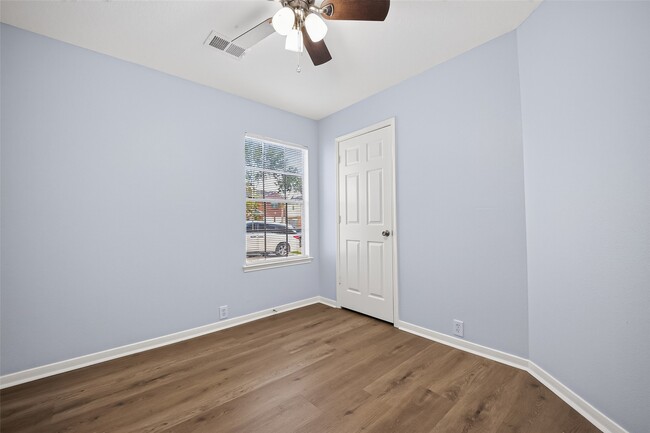 Building Photo - 510 Cypresswood Trce