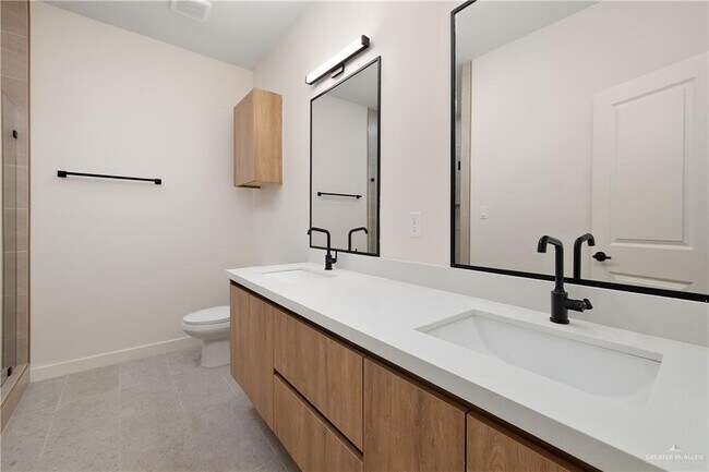 Building Photo - 22 N 25th St