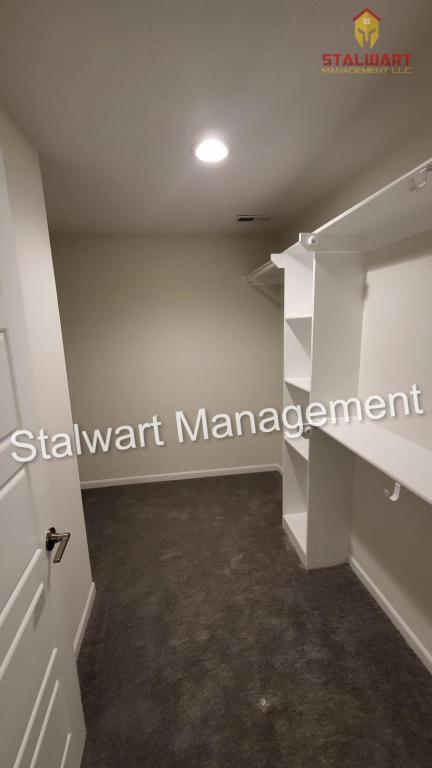 Building Photo - 15824 Riley St