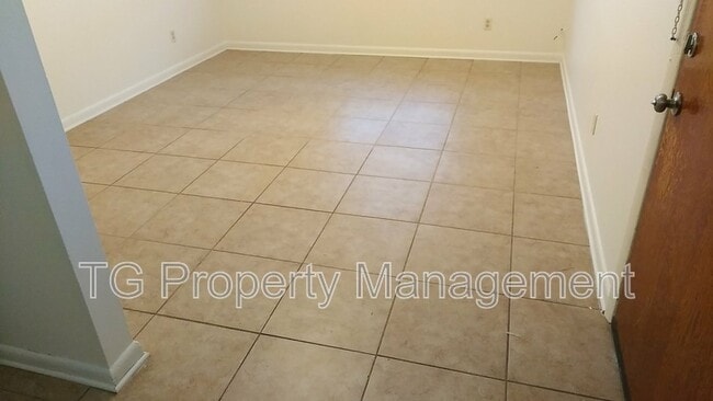 Building Photo - 201 N 9th St