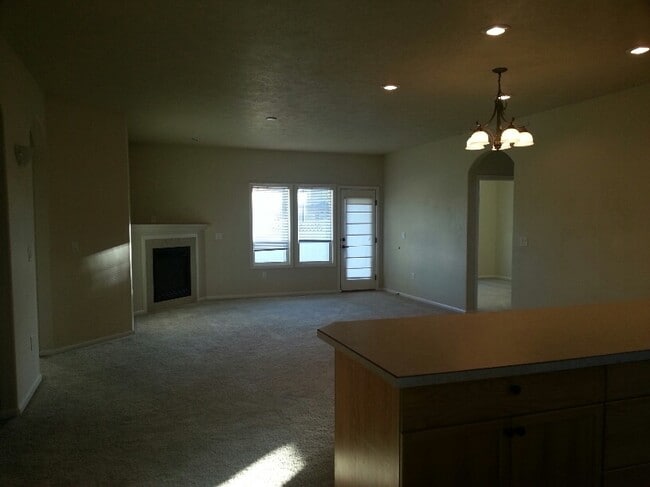 Building Photo - 2823 W Turin Ct