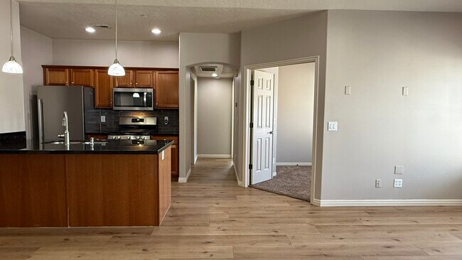 Building Photo - 1174 S. Meadow Fork #6