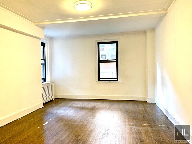 Building Photo - EAST 38 STREET