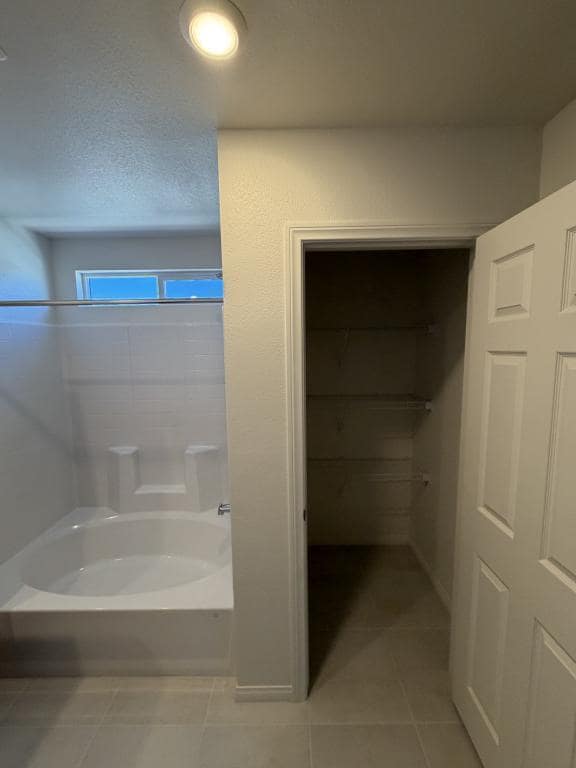 Building Photo - 3740 Gila Clf Ave