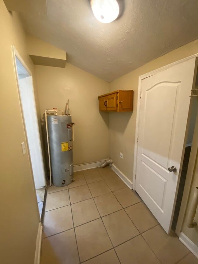 Building Photo - **ON HOLD**Midtown Columbus, GA 3 or 4 Bedroom / 2 Bathroom Home for Rent***