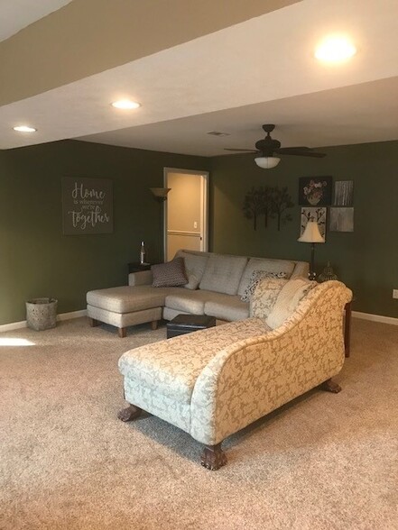 Livingroom - 49 Melrose Dr