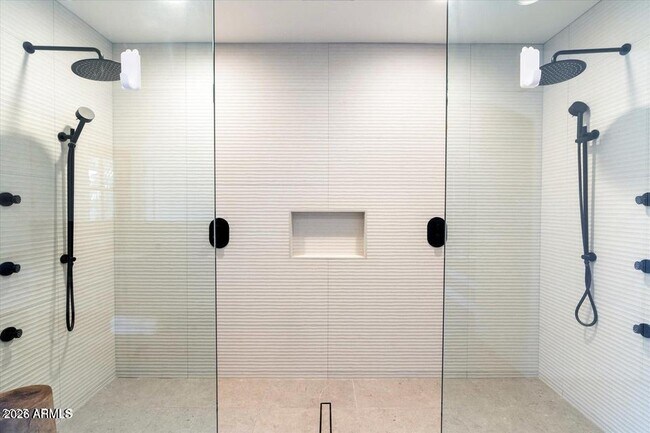 Building Photo - 9836 E Topaz Dr