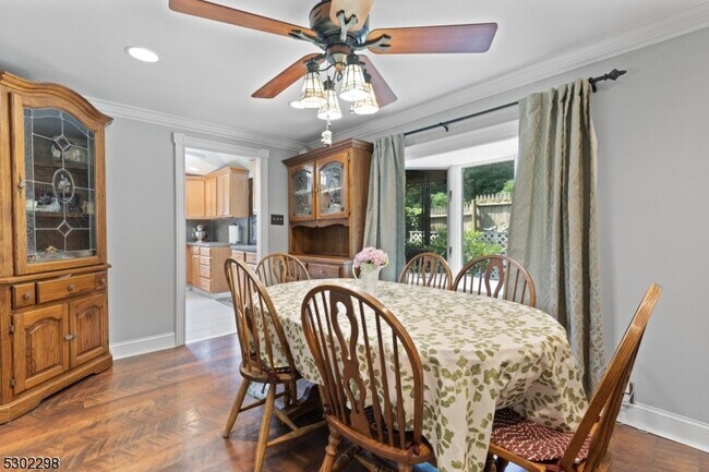 Building Photo - 31 Oliver Pl