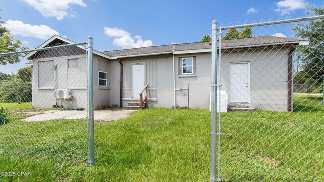 Building Photo - 2926 E Baldwin Rd
