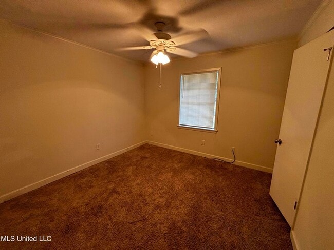 Building Photo - 536 Sardis St