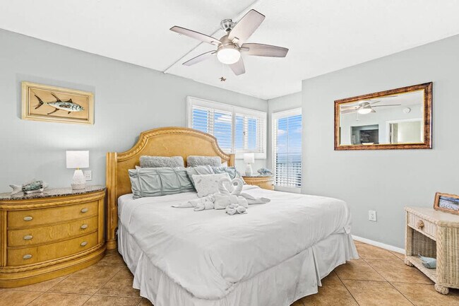 Building Photo - 8743 Thomas Dr