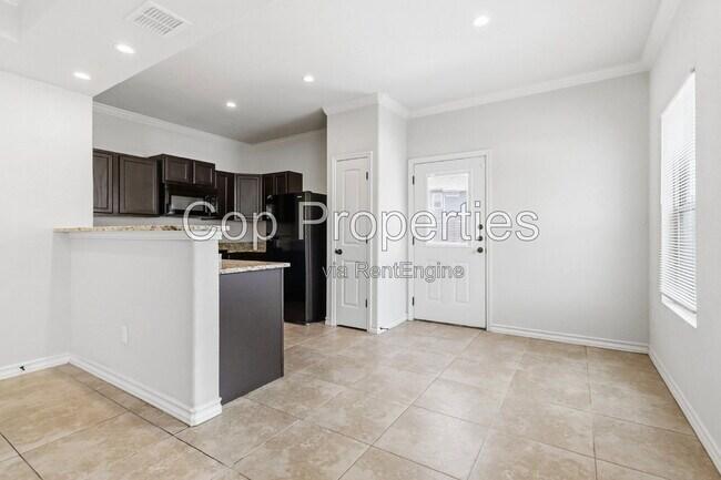 Building Photo - 6011 Jax Wy