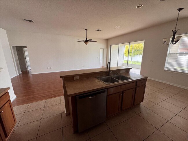 Building Photo - 3993 SW 58th Ave