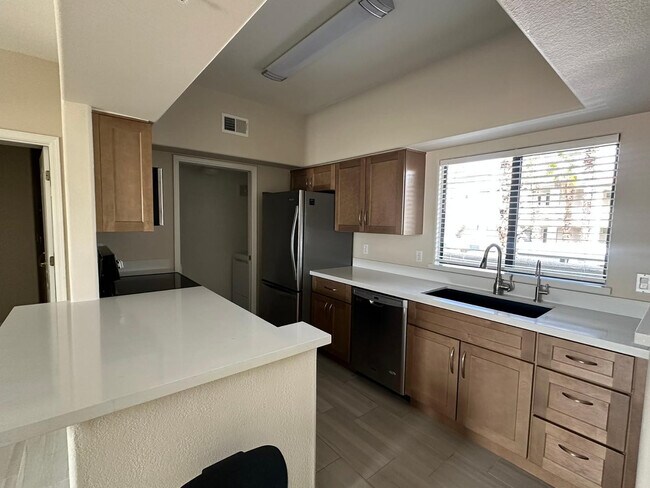 Building Photo - 10401 N Saguaro Blvd