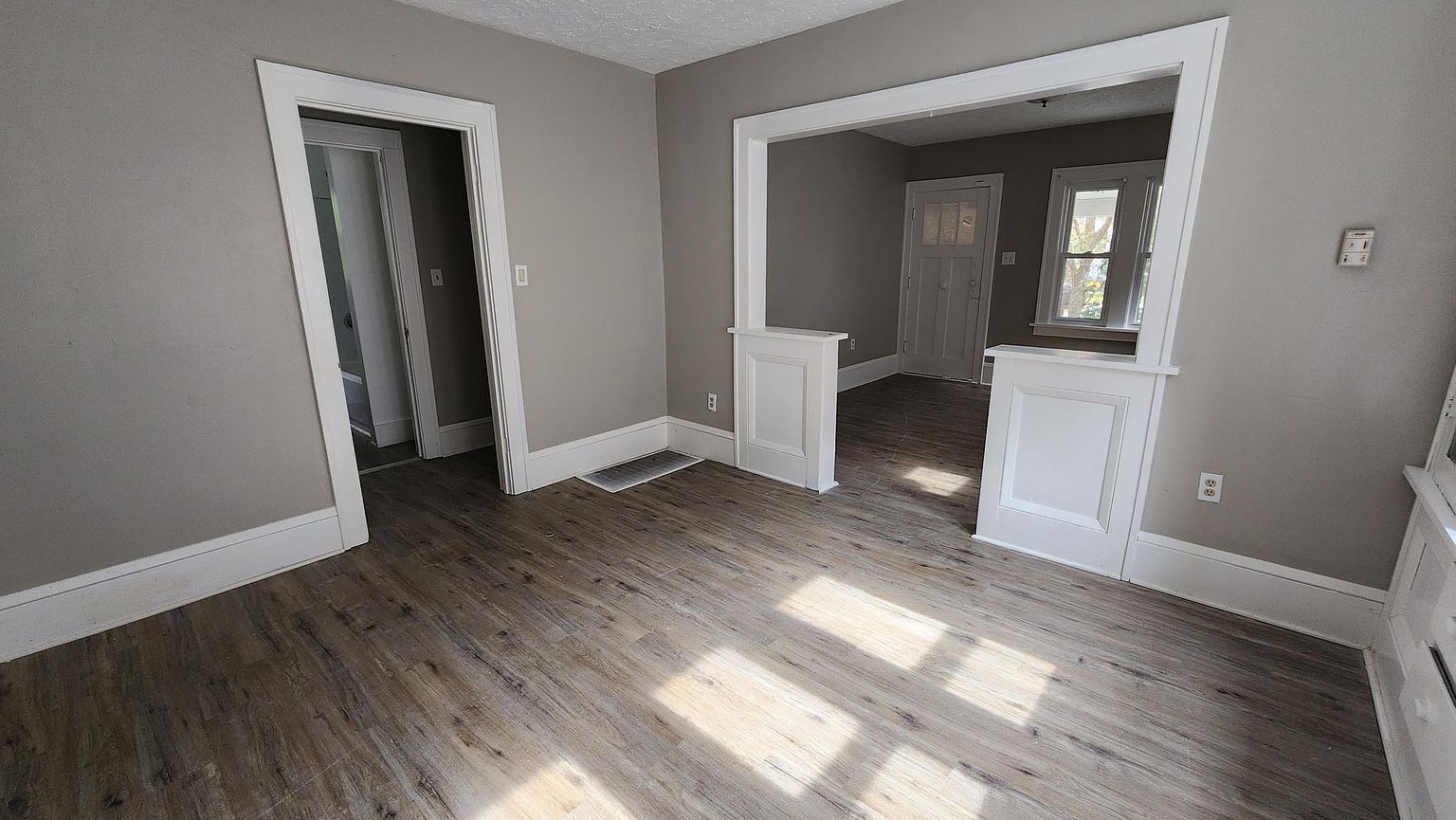 Building Photo - 1138 Collinwood Ave