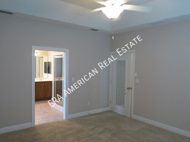 Building Photo - 219 Diamond Cv