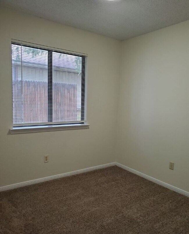 Building Photo - *For Rent: Adorable 3-Bedroom, 2-Bath Home...