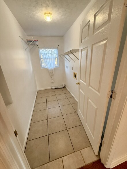 Building Photo - 38 Long Meadows Dr