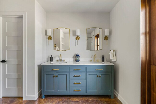 Building Photo - 1219 Sisterdale Rd