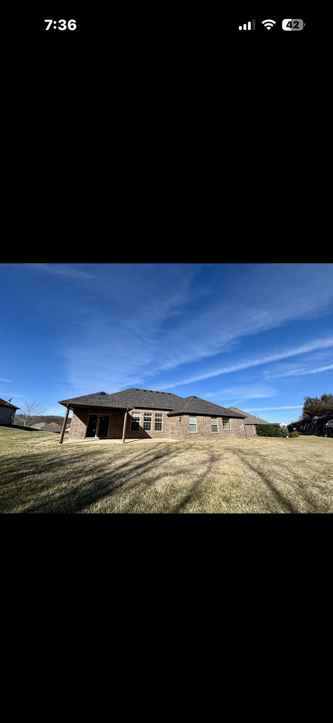 Building Photo - Branson Creek