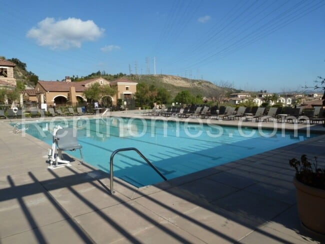 Building Photo - 2802 Piantino Cir