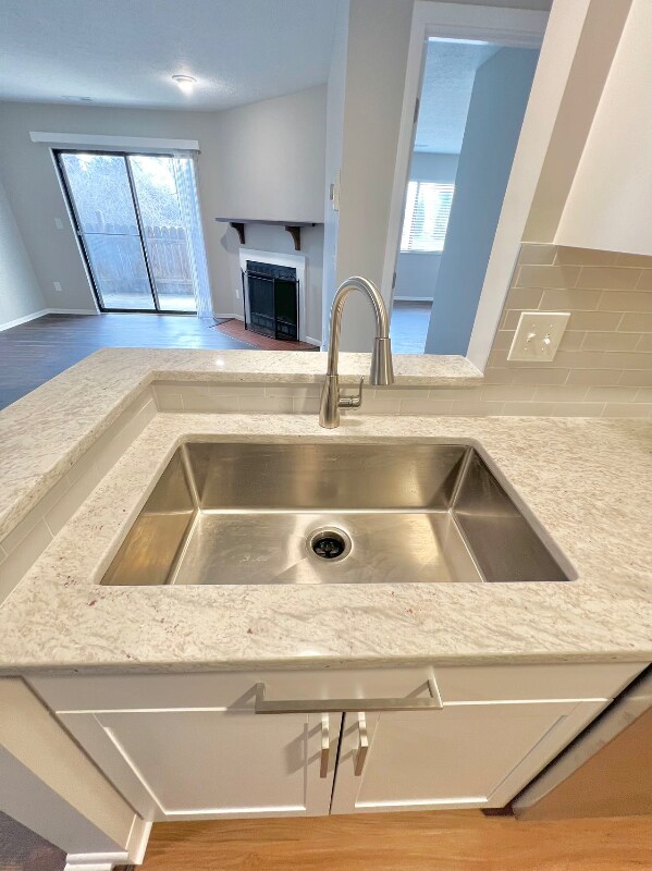 Building Photo - 2265 Hedgerow Road