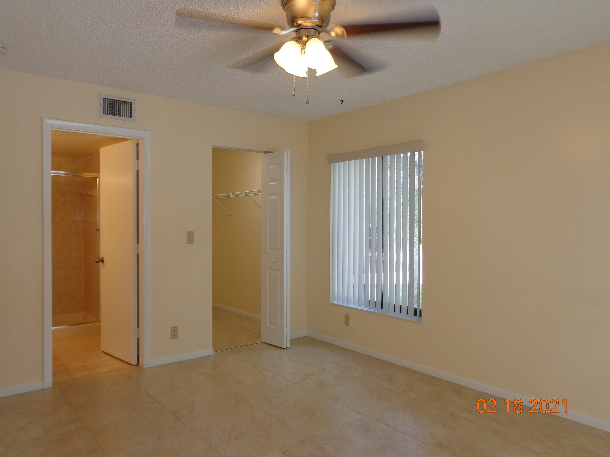 Master Bedroom - 2114 SW Silver Pine Way