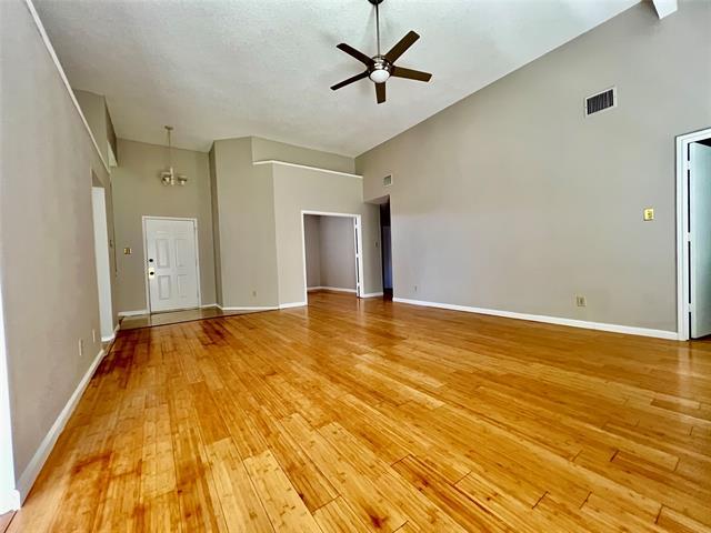 Building Photo - 2735 Wentworth Dr