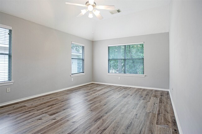Building Photo - 43 W Spindle Tree Cir