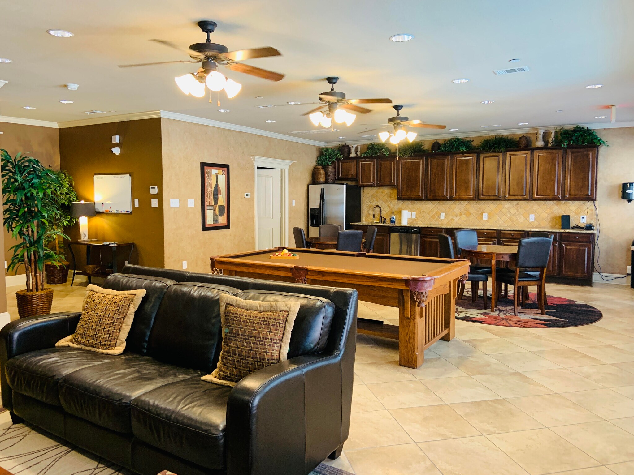 Building Photo - 1020 Texas St