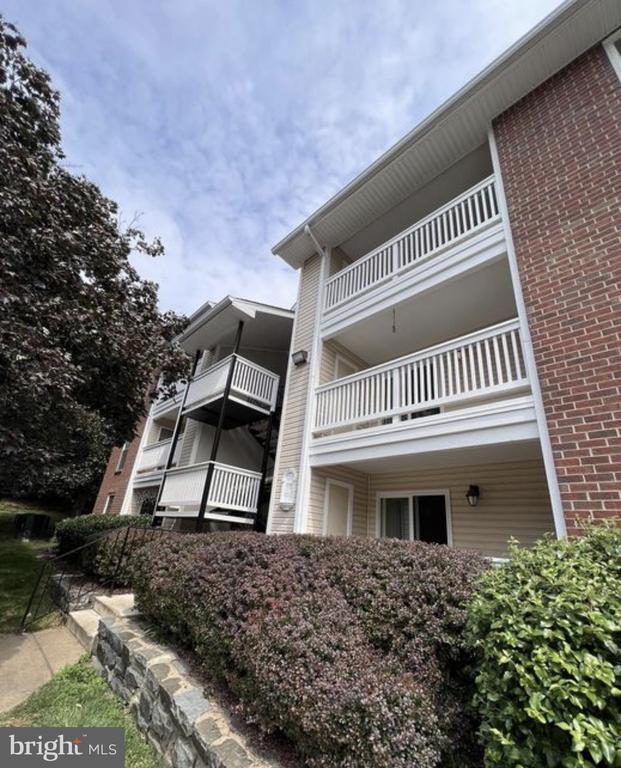 Building Photo - 1541 Lincoln Way