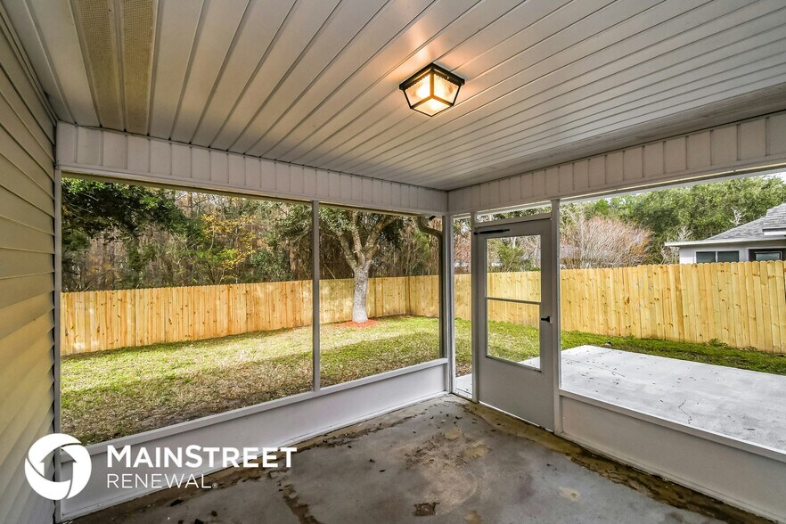 Building Photo - 9441 Harrier Ct