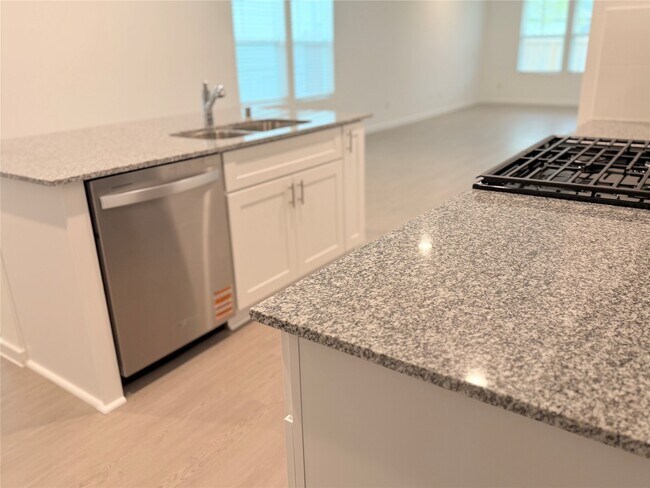 Building Photo - 24657 Monarch Forest Dr