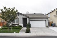 Building Photo - Lovely Southtown home located on a court close to Magnolia Park!