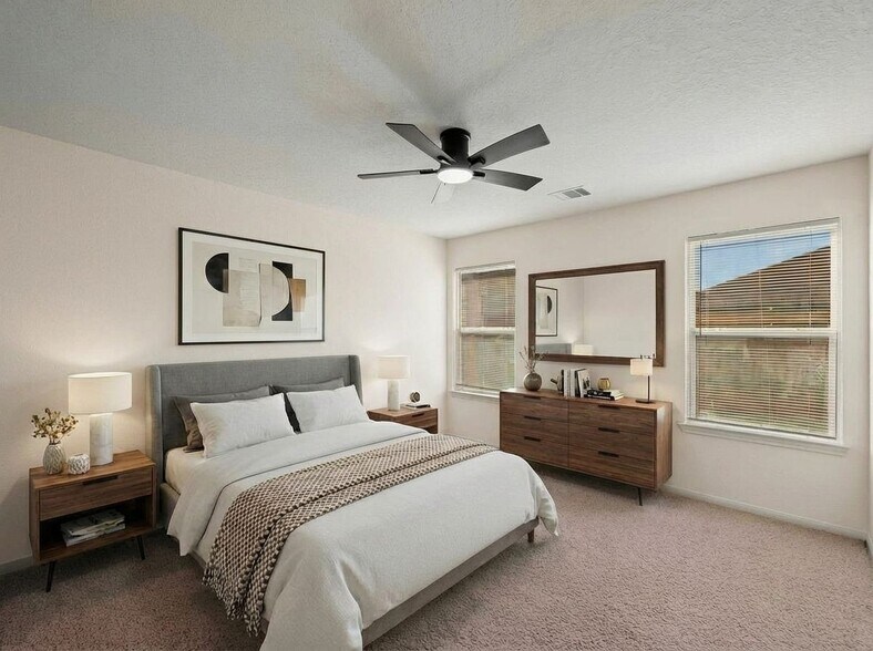 Building Photo - 16649 E Forrestal