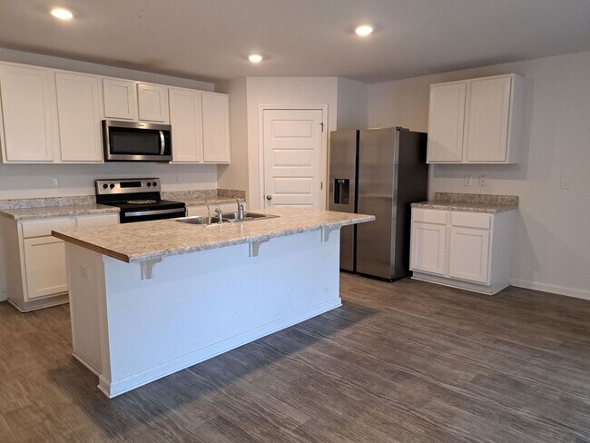 Building Photo - 4012 Millicent Ln