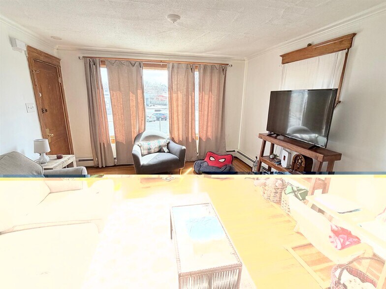 Building Photo - 130 Bonner Ave